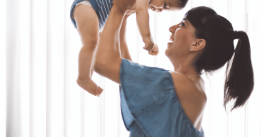 Cele 10 Nevoi Esențiale ale unui Bebeluș: Cum să Îngrijești Nevoile Micuțului Tău